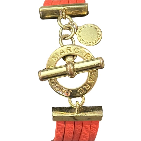 MARC BY MARC JACOBS women's coral leather 5-string bracelet with gold hardware. - Picture 2 of 5